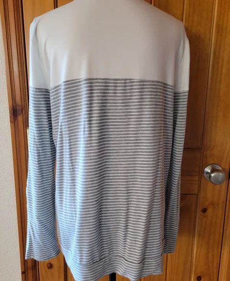 Pink Clover Top - Picture 3 of 3